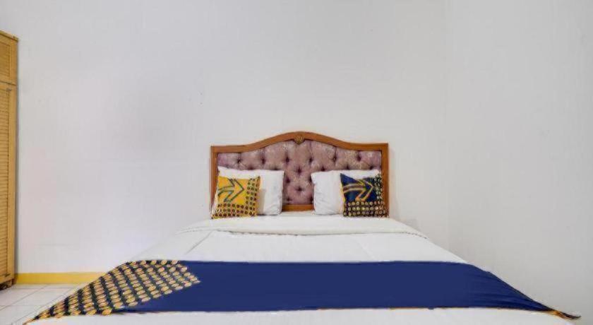 Spot On 91546 Dewi Sudirman 2*